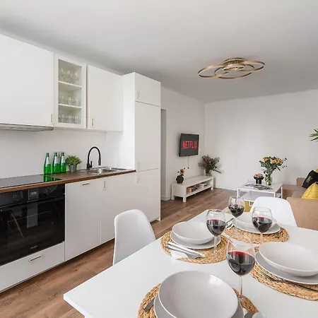 Lumina Comfy 4-room Near The Center * Warszawa