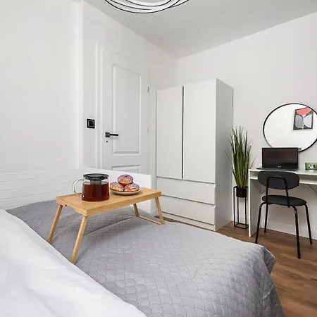Lumina I Comfy 4-rooms I Near Palace Of Culture And Science * ワルシャワ